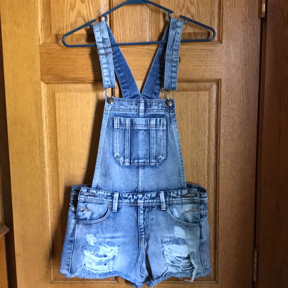 Forever 21 Junior bibs 25